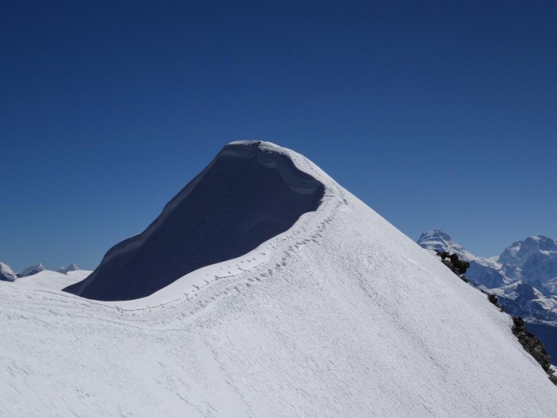 Chulu Far East 6,059m Climbing/Skiing Expedition